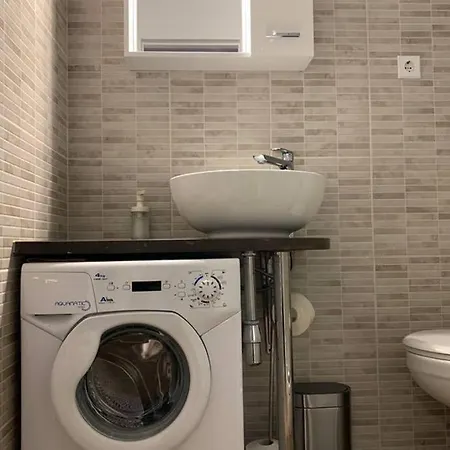 Studio Apartment In Center Of Zagreb 